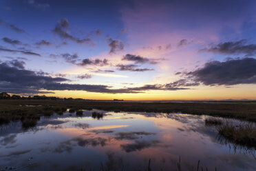 Scotland, East Lothian, Sunset across Aberlady Bay - SMAF000371