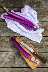 Aubergines on wood - SARF002229