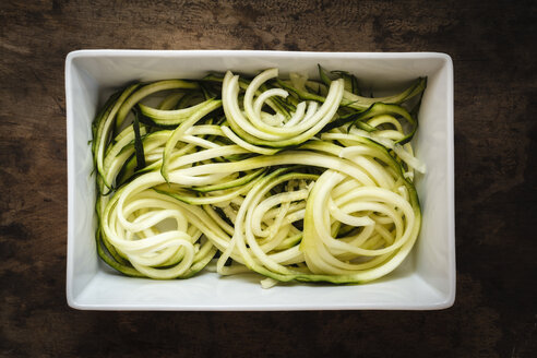 Zucchini, Gemüsenudeln in Schale - EVGF002476