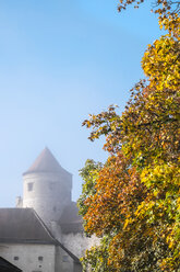 Deutschland, Bayern, Burghausen, Turm der Burg - HAM000073