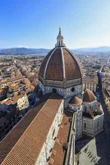 Italien, Toskana, Florenz, Blick auf die Kathedrale von Santa Maria del Fiore - FOF008315