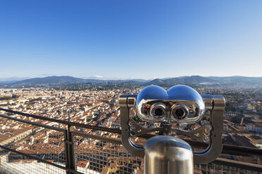 Italy, Tuscany, Florence, Binocular and cityscape - FOF008320