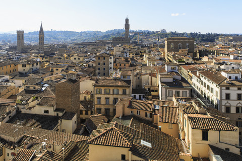 Italien, Toskana, Florenz, Blick auf Stadt und Palazzo Vecchio, lizenzfreies Stockfoto