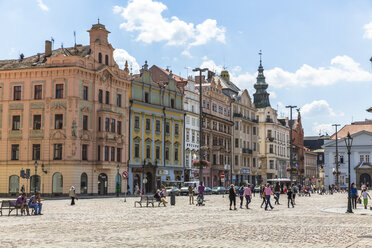 Tschechien, Plzen, Reihe alter Häuser im Renaissance-Stil am Platz der Republik - MABF000341