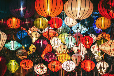 Vietnam, Silk lanterns - EHF000294