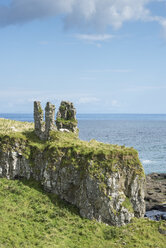 UK, Nordirland, Grafschaft Antrim, Dunseverick Castle an der Atlantikküste - ELF001671
