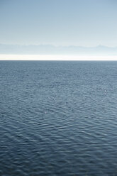 Deutschland, Bayern, Starnberger See mit Alpen im Hintergrund - ASF005698