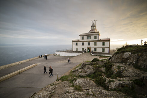 Spain, Finisterre, view to lighthouse - RAEF000602