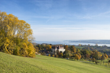Germany, Baden-Wurttenberg, Lake Constance, Spetzgart Castle and Lake Ueberling - EL001692