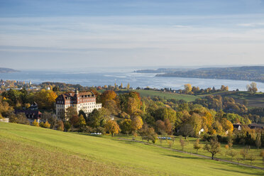 Deutschland, Baden-Wurttenberg, Bodensee, Schloss Spetzgart und Ueberlinger See - EL001693