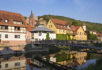 Deutschland, Bayern, Wertheim, Brücke über die Tauber - SIEF006837