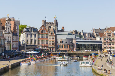 Belgien, Ostflandern, Gent, Hafen, Häuser am Ufer des Flusses Leie - WD003338