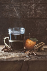 Hot winter punch with spices - IPF000264