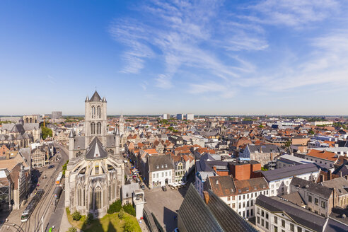 Belgien, Gent, Altstadt, Stadtbild mit St.-Nikolaus-Kirche - WDF003347
