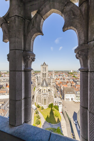 Belgien, Gent, Altstadt, Stadtbild mit St.-Nikolaus-Kirche, lizenzfreies Stockfoto