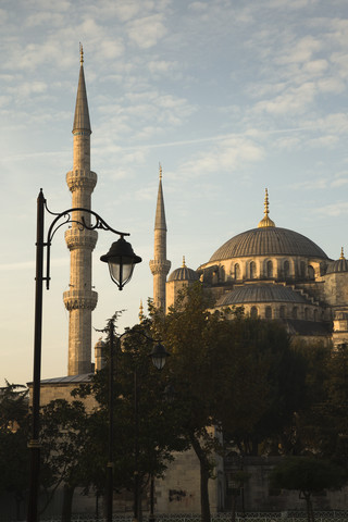 Türkei, Istanbul, Blaue Moschee im Morgenlicht, lizenzfreies Stockfoto