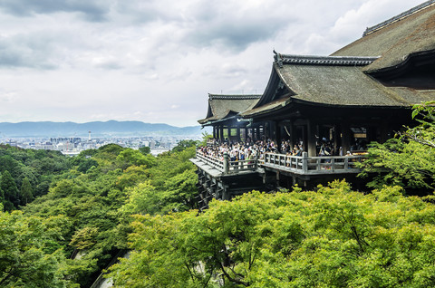 Japan, Honshu, Kyoto, Kaiserstadt, Kiyomizu-dera-Tempelanlage, lizenzfreies Stockfoto