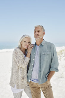 Pärchen am Strand - RORF000156