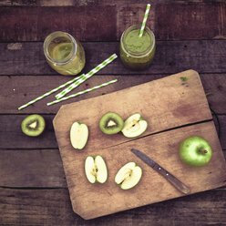 Apple kiwi smoothie - LVF004153