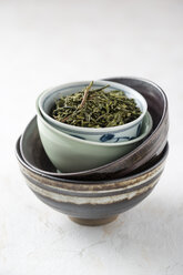 Grüner Tee in Teeschale, Gyokuro Shibushi - MYF001226