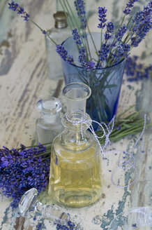 Lavendelöl in der Flasche - ASF005749