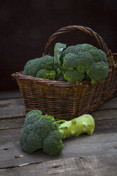 Broccoli on wood, basket - LVF004165