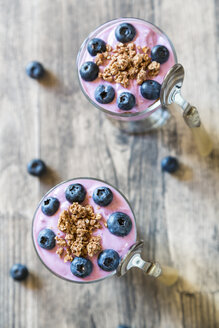 Blueberry yoghurt with muesli - SARF002323