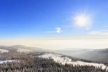 Deutschland, Bayern, Böhmerwald im Winter, Blick vom Großen Arber - FOF008362