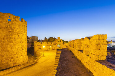 Griechenland, Rhodos, Altstadt, Stadtmauer und Paulusbastion - WDF003389