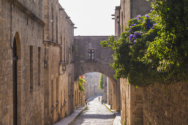 Greece, Rhodes, old town, medieval road Odos Ippoton - WDF003412