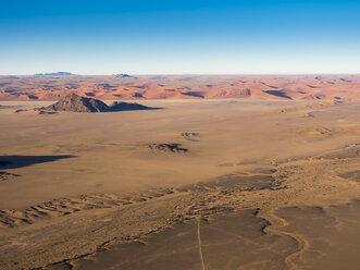 Afrika, Namibia, Kulala Wilderness Reserve, Tsaris Mountains, Sossusvlei, Region Hardap, Namib-Wüste bei Sonnenaufgang - AMF004474