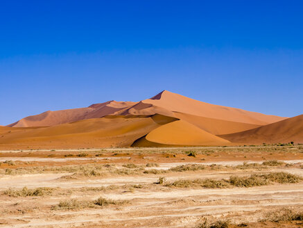 Namibia, Hardap, Sossusvlei, Sanddüne im Namib-Naukluft-Nationalpark - AMF004478