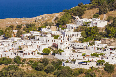 Griechenland, Ägäische Inseln, Rhodos, Lindos, weiße Häuser - WDF003431