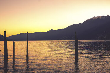 Der Lago Maggiore bei Sonnenuntergang - PUF000444