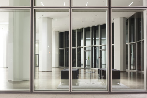 Germany, Frankfurt, view inside the lobby of an office building - ZMF000448