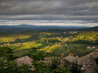 Italien, Toskana, Blick von Montepulciano - GSF001017