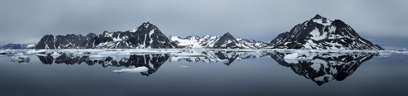 Grönland, Kulusuk, Panorama von Schweizerland - ALRF000239