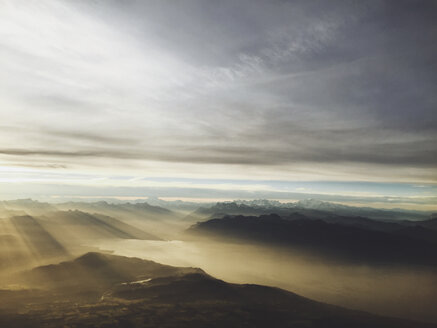 Sonnenaufgang über dem Genfer See, Schweiz - FLF001245