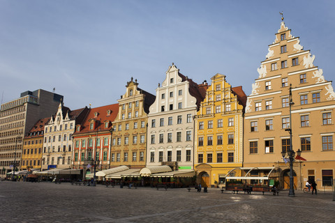 Polen, Breslau, Altstadt, alte Mietshäuser mit Giebeln, lizenzfreies Stockfoto