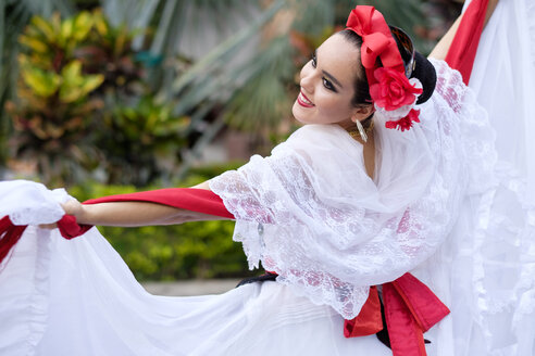 Mexico, Jalisco, Xiutla dancer, folkloristic Mexican dancer - ABAF001963