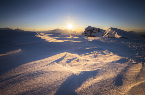 Italien, Südtirol, Dolomiten, Lagazuoi bei Sonnenuntergang - STCF000113