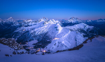 Italy, South Tyrol, Dolomites, Lagazuoi in the evening - STCF000118