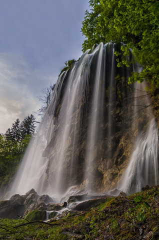 Kroatien, Nationalpark Plitvicer Seen, Wasserfall, lizenzfreies Stockfoto