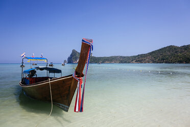 Thailand, Koh Phi Phi Island, Andaman Sea, long-tail boat - MAUF000171