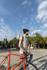 Young man with racing cycle in Vienna - AIF000135