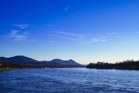 Germany, Rhineland-Palatinate, Siebengebirge, River Rhine with Drachenfels castle stock photo