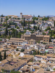 Spanien, Andalusien, Granada, Blick vom Alhambra-Palast auf Albayzin - AMF004621