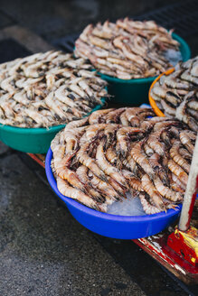 Shrimps auf einem Markt - MAUF000216