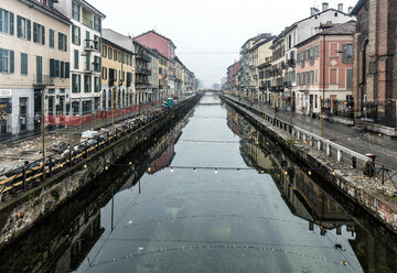 Italien, Mailand, Canal Naviglio Grande - DAWF000412