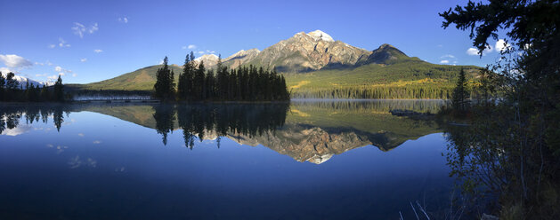 Pyramid Lake, Pyramid Mountain, Jasper National Park, Alberta, Kanada. - SMAF000408